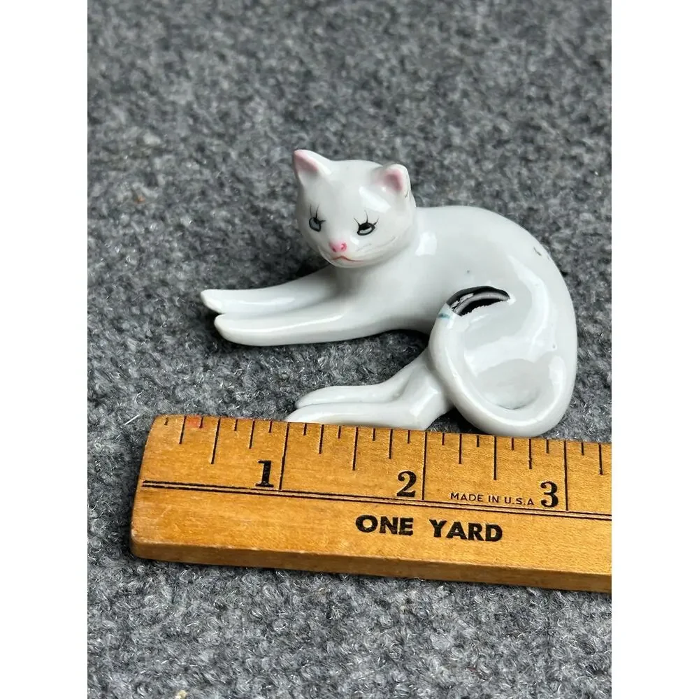 Vintage miniature white ceramic Persian Cat laying down reclined Japan 3” mini